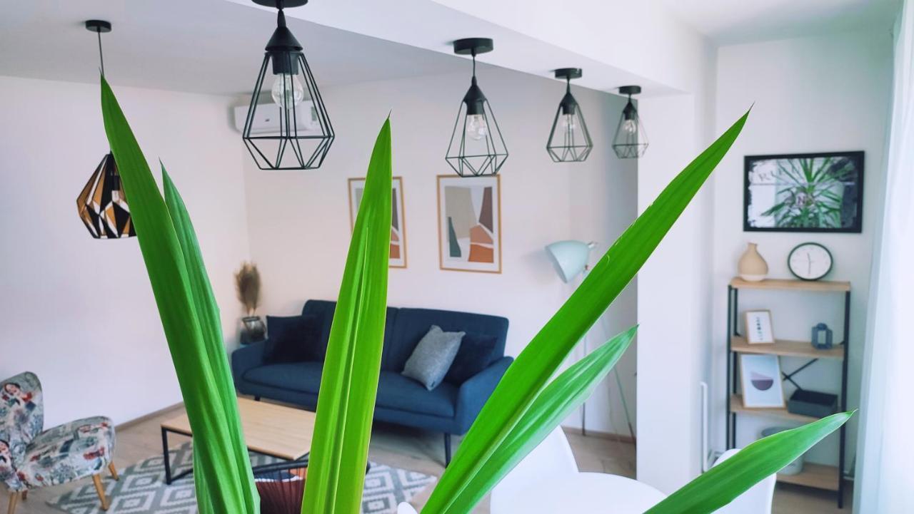 Apartman Lena Apartment ทูซลา ภายนอก รูปภาพ